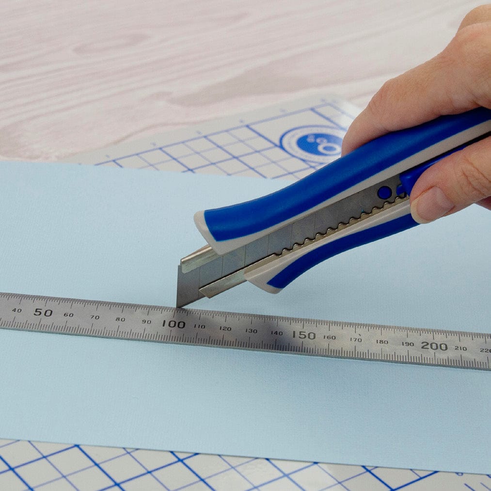 Tonic Studios Tools Tonic Studios - Tools - 18mm Kushgrip Craft Knife - 203e