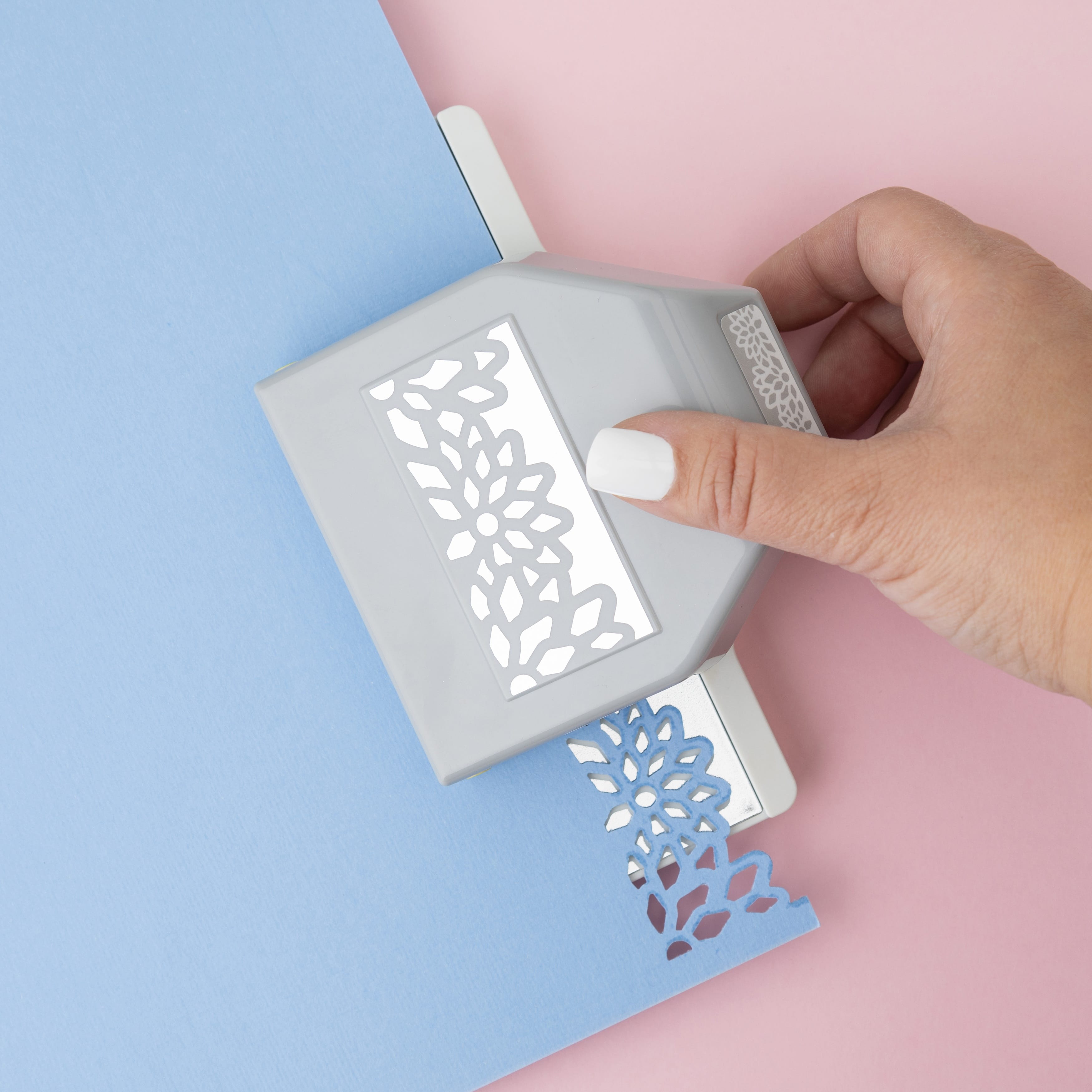 Ek Success EK Tools - Large Edge Paper Punch - Diamond Flowers