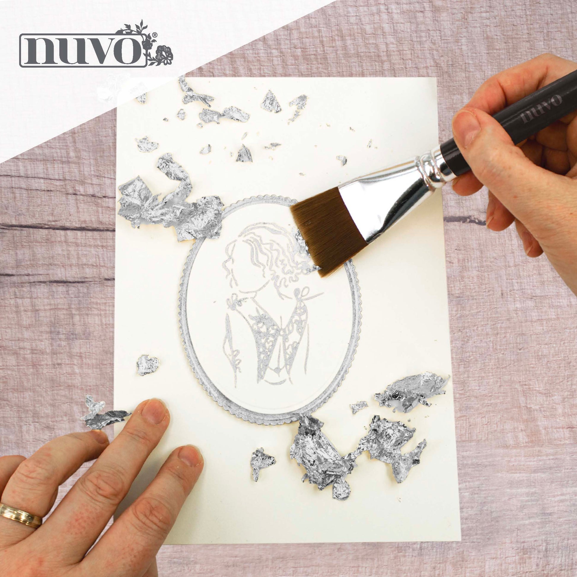 Nuvo Gilding Flakes Nuvo - Gilding Flakes - Silver Bullion (200ml) - 851n