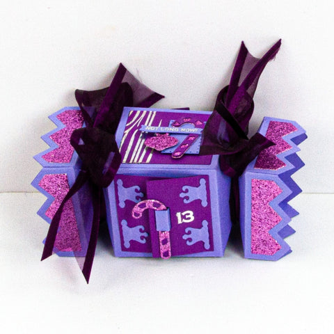 Tonic Studios Die Cutting Advent Cracker Box Die Set - 5907e