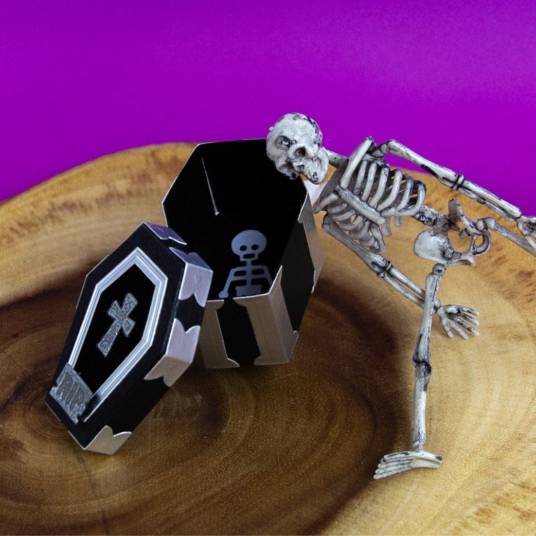 Tonic Studios Die Cutting Macabre Mausoleum - Showcase Die Set - SHOW59