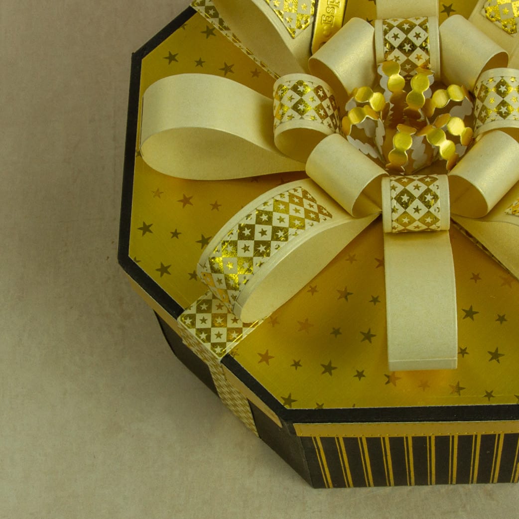 Tonic Studios Die Cutting Octavia Bow Box - Create & Make Die Set - CREATE23