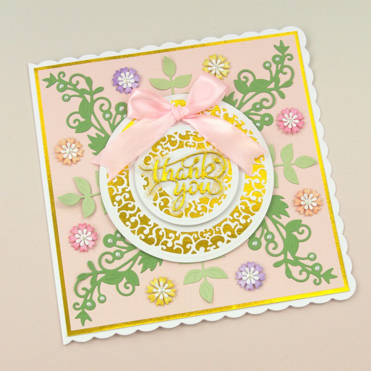 Tonic Studios Die Cutting Ornate Circular Frame Die Set - 5166e