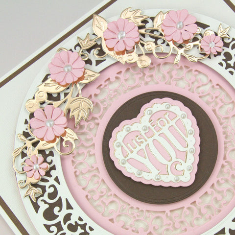 Tonic Studios Die Cutting Ornate Circular Frame Die Set - 5166e
