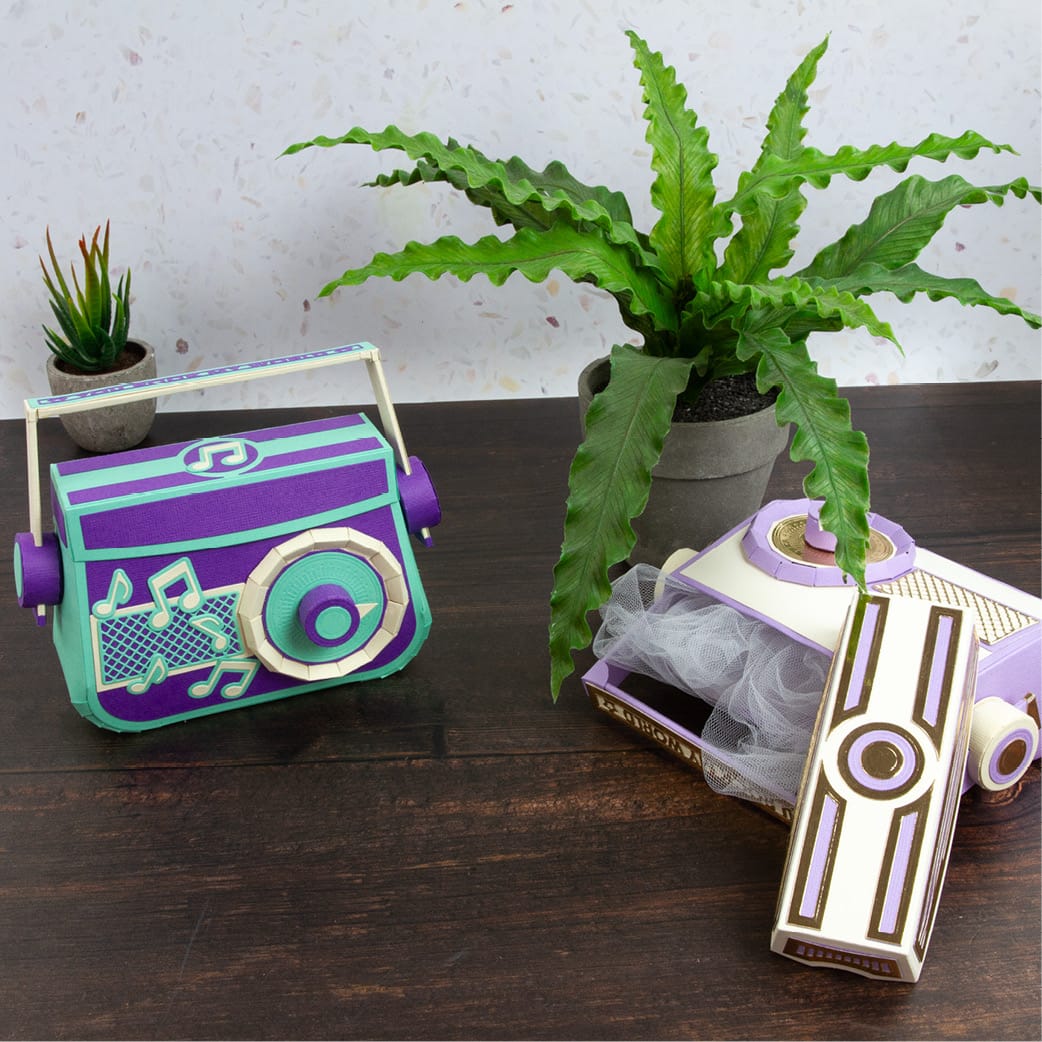 Tonic Studios Die Cutting Retro Radio Die Set - Showcase Die Set - SHOW63
