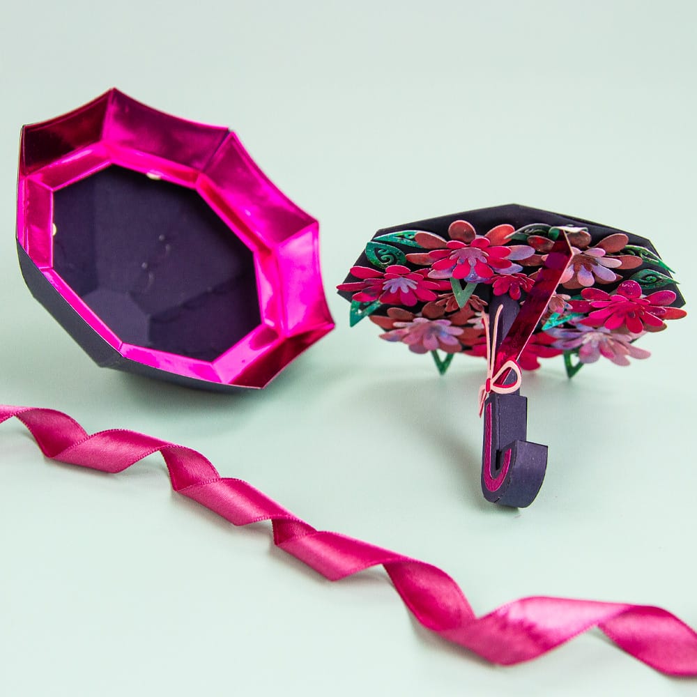 Tonic Studios Die Cutting Showering You With Love - Create & Make Die Set - CREATE13