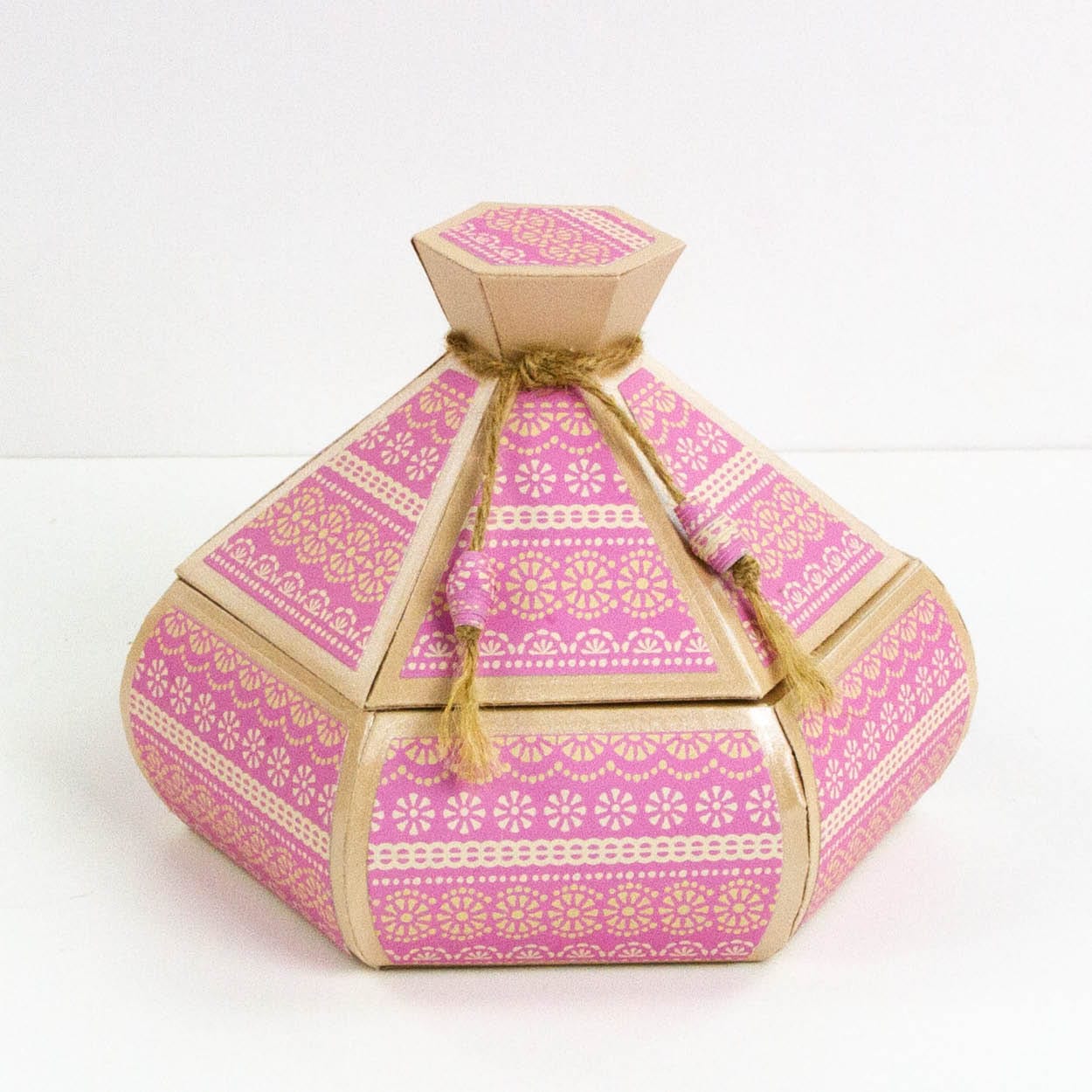 Tonic Studios Die Cutting Sweets and Treats Tagine - Showcase Die Set - SHOW57