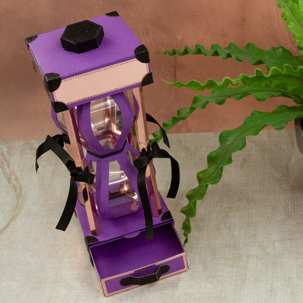Tonic Studios Happy Hourglass - Create & Make Die Set - CREATE25