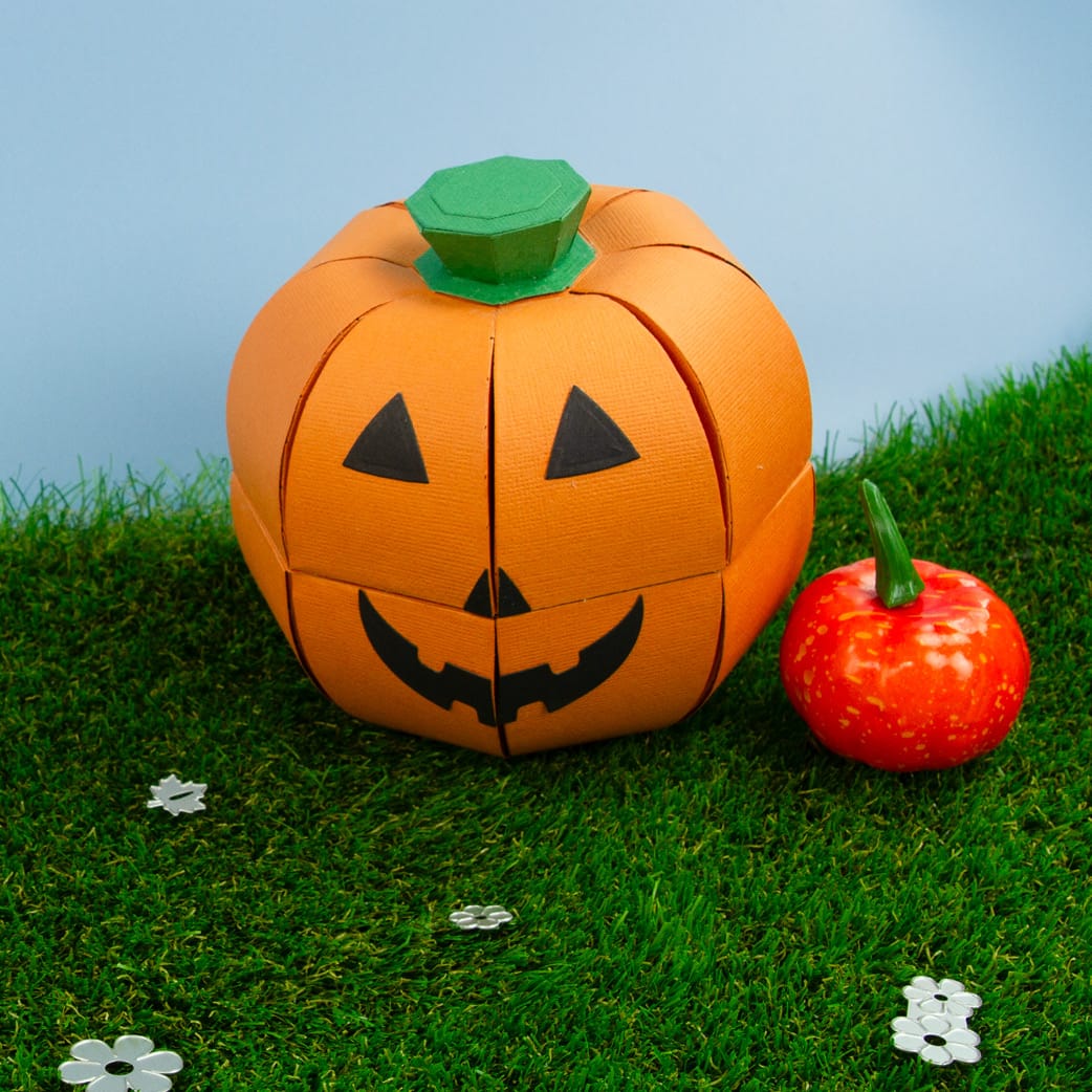 Tonic Studios Pretty Pumpkin Carriage - Showcase Die Set - SHOW66