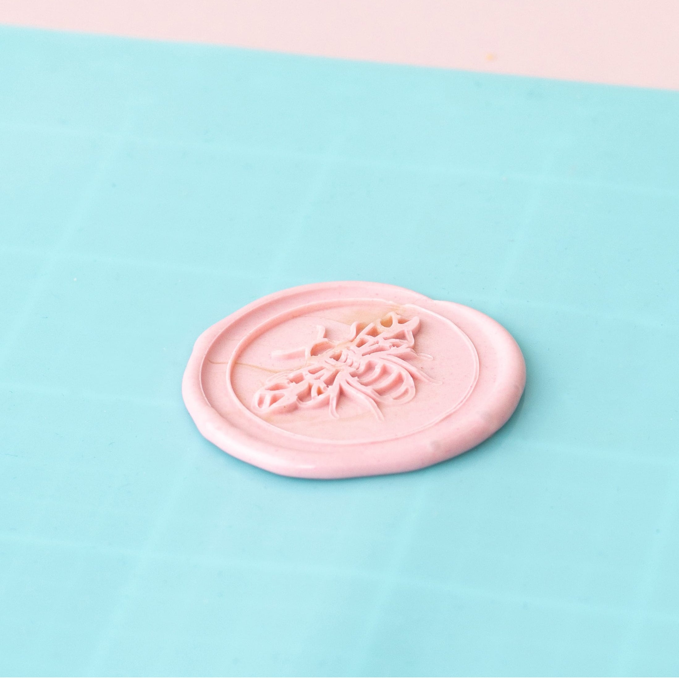 We R Makers Adhesives We R Makers – Envelope Seal Kit