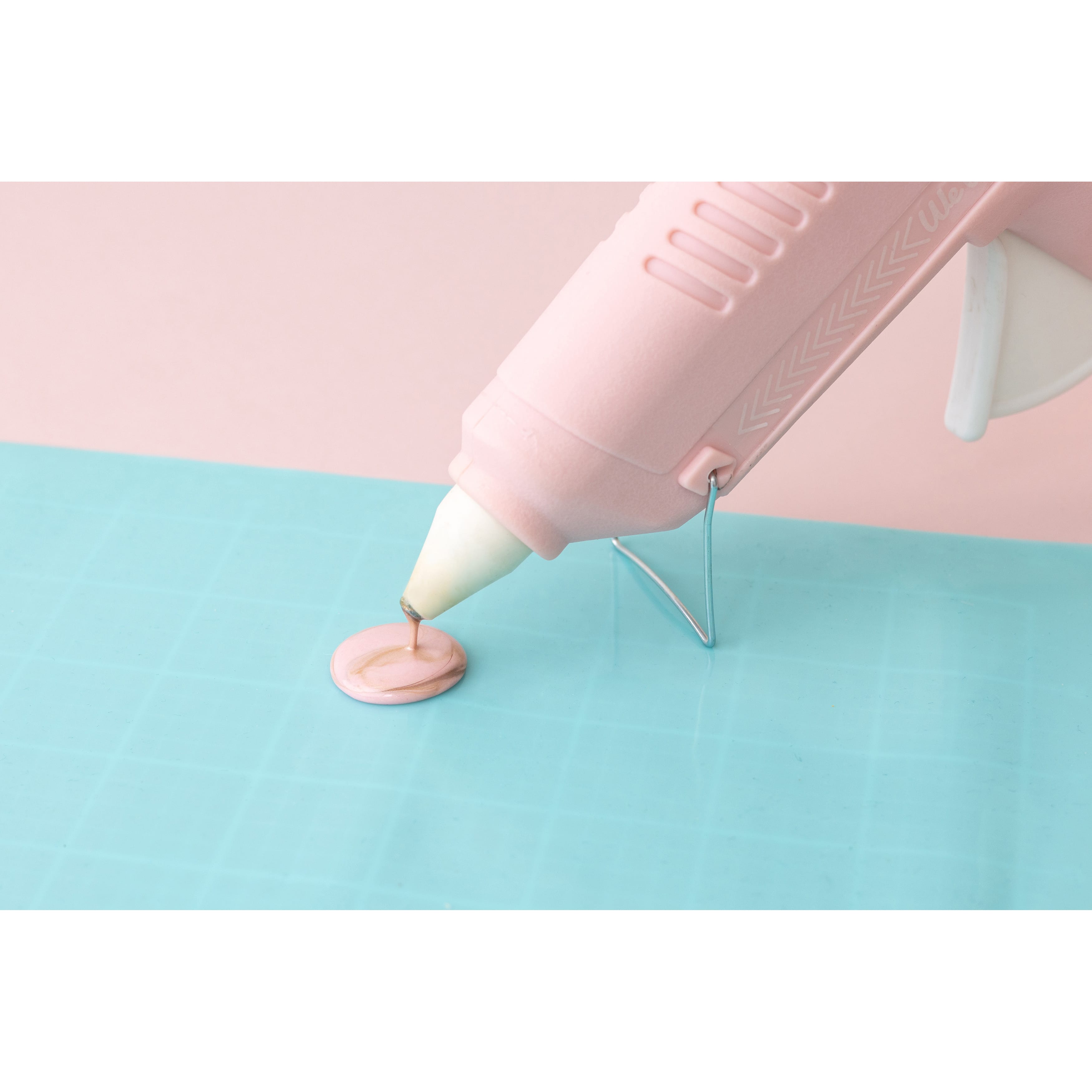 We R Makers Adhesives We R Makers – Envelope Seal Kit