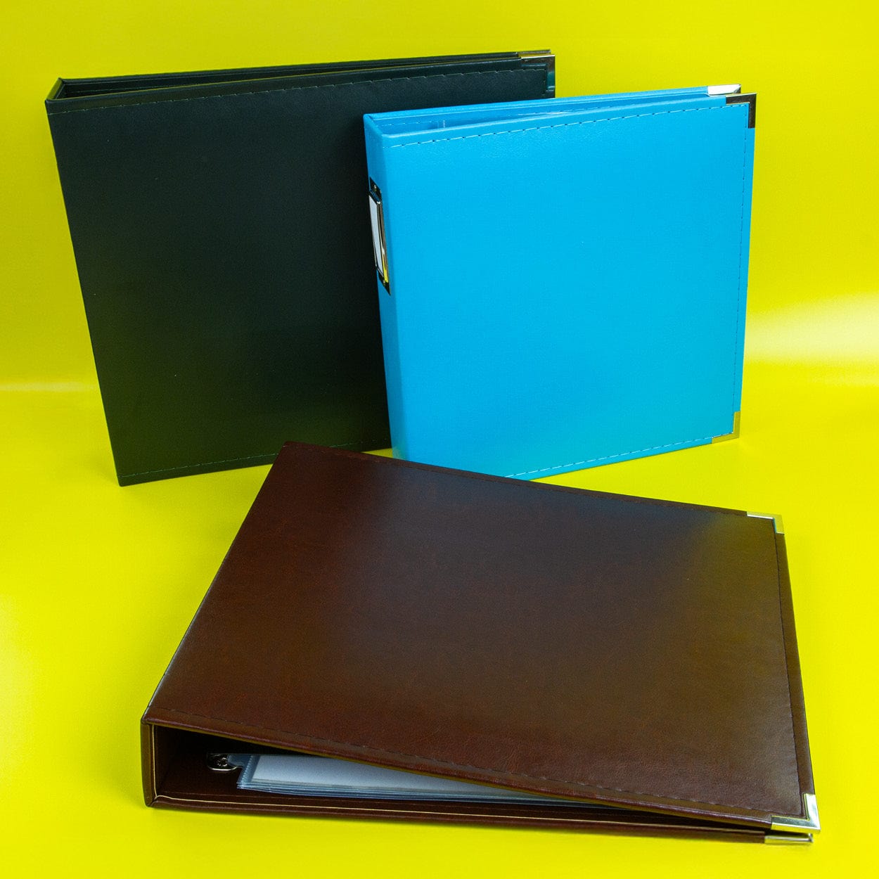 We R Makers Albums We R Makers 8.5" x 11" Faux Leather D-Ring Photo Album – Cobalt