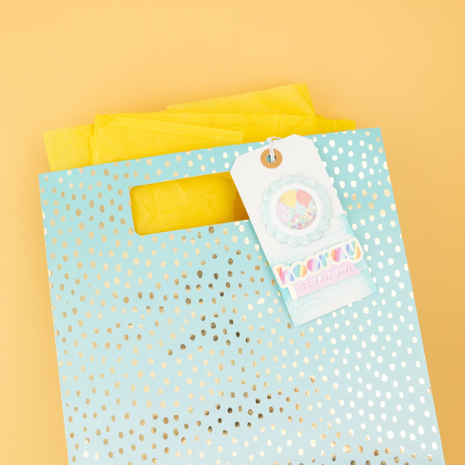 We R Makers Button Press We R Scallop Circle Button Press Insert and Sticker/Shaker Refills