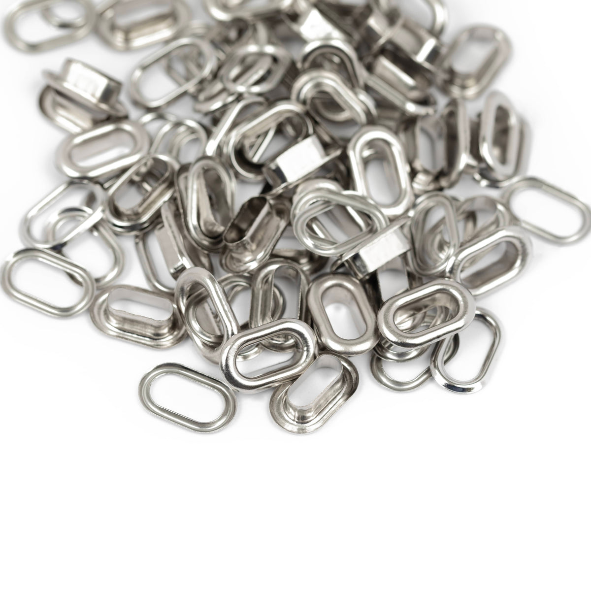 We R Makers Clips & Fasteners We R Makers - Oval Size Eyelets - Silver (50 Pack)