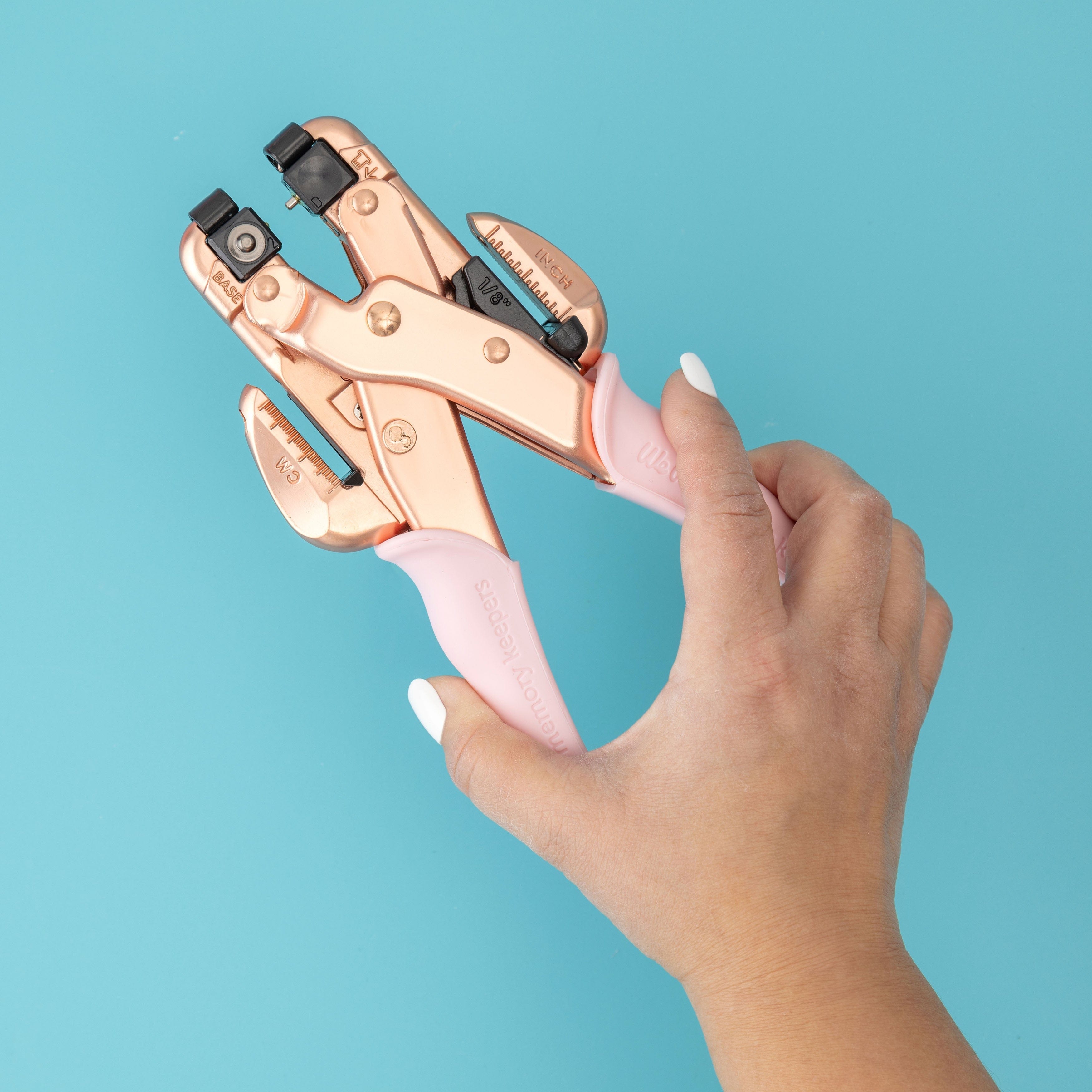 We R Makers Crop-A-Dile We R Makers Crop-A-Dile Hole Punch & Eyelet Setter