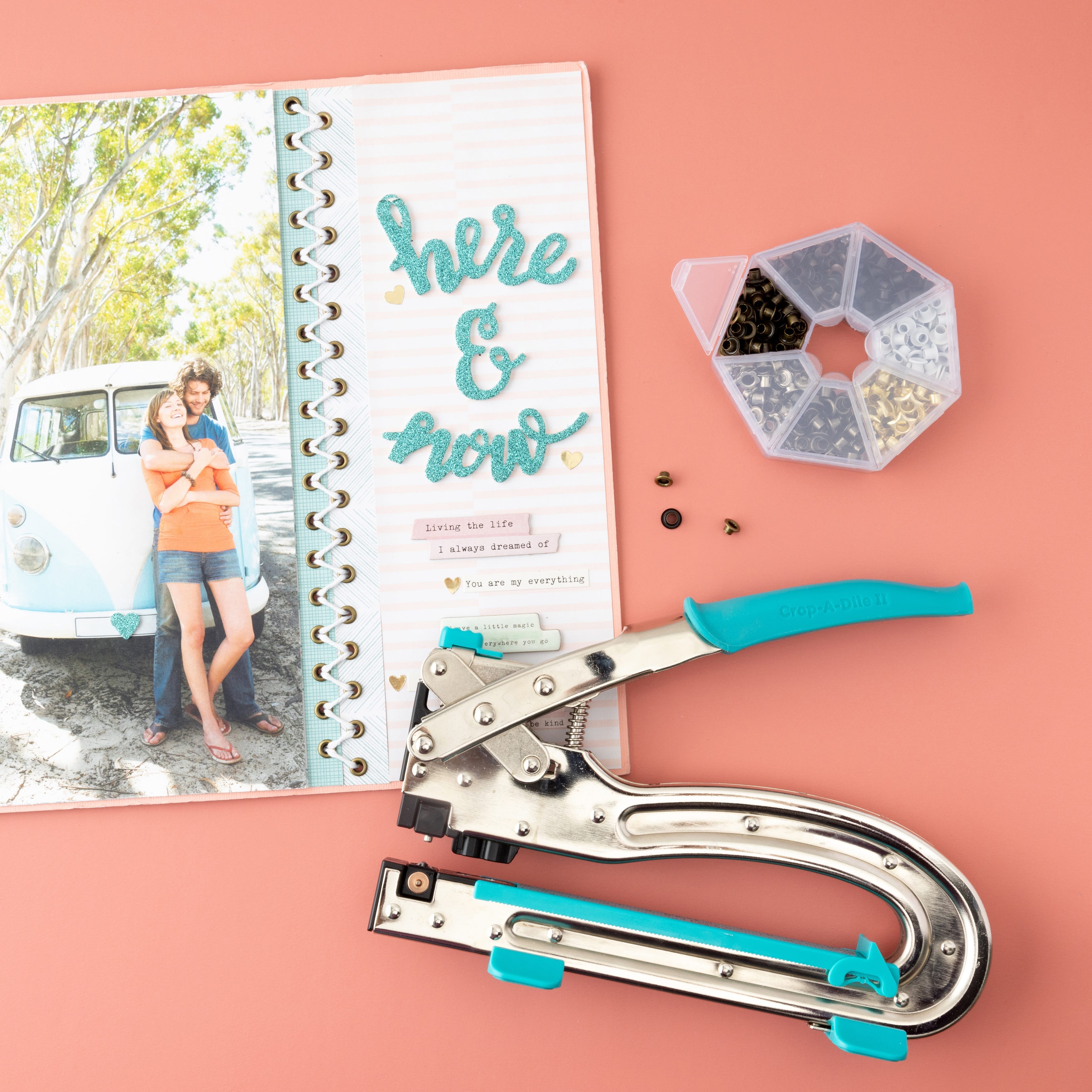 We R Makers Crop-A-Dile We R Makers - Crop-A-Dile II Big Bite Punch - Long Reach and Eyelet Setter
