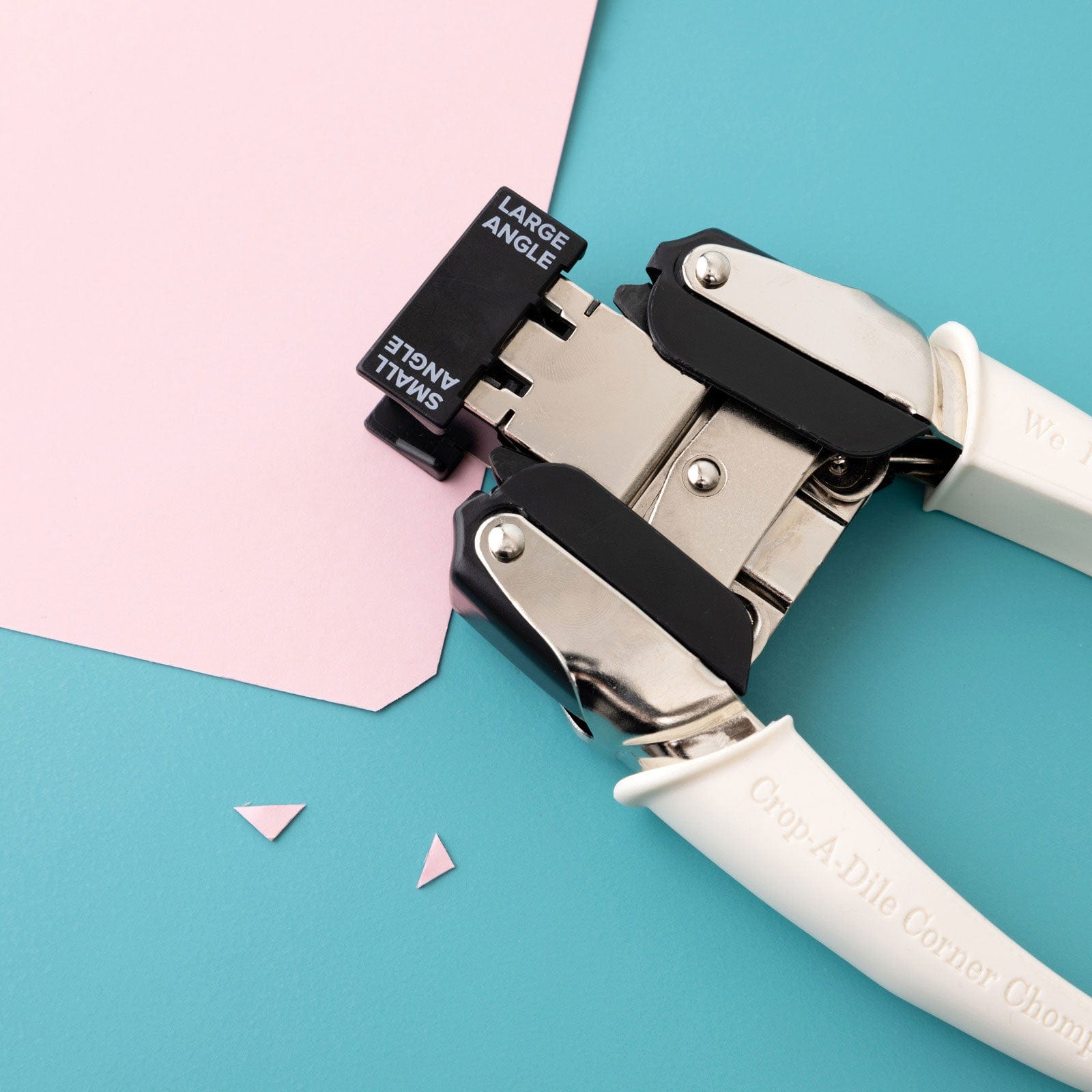 We R Makers Crop-A-Dile We R Makers Crop-A-Dile Small & Large Angle Corner Chomper Punch
