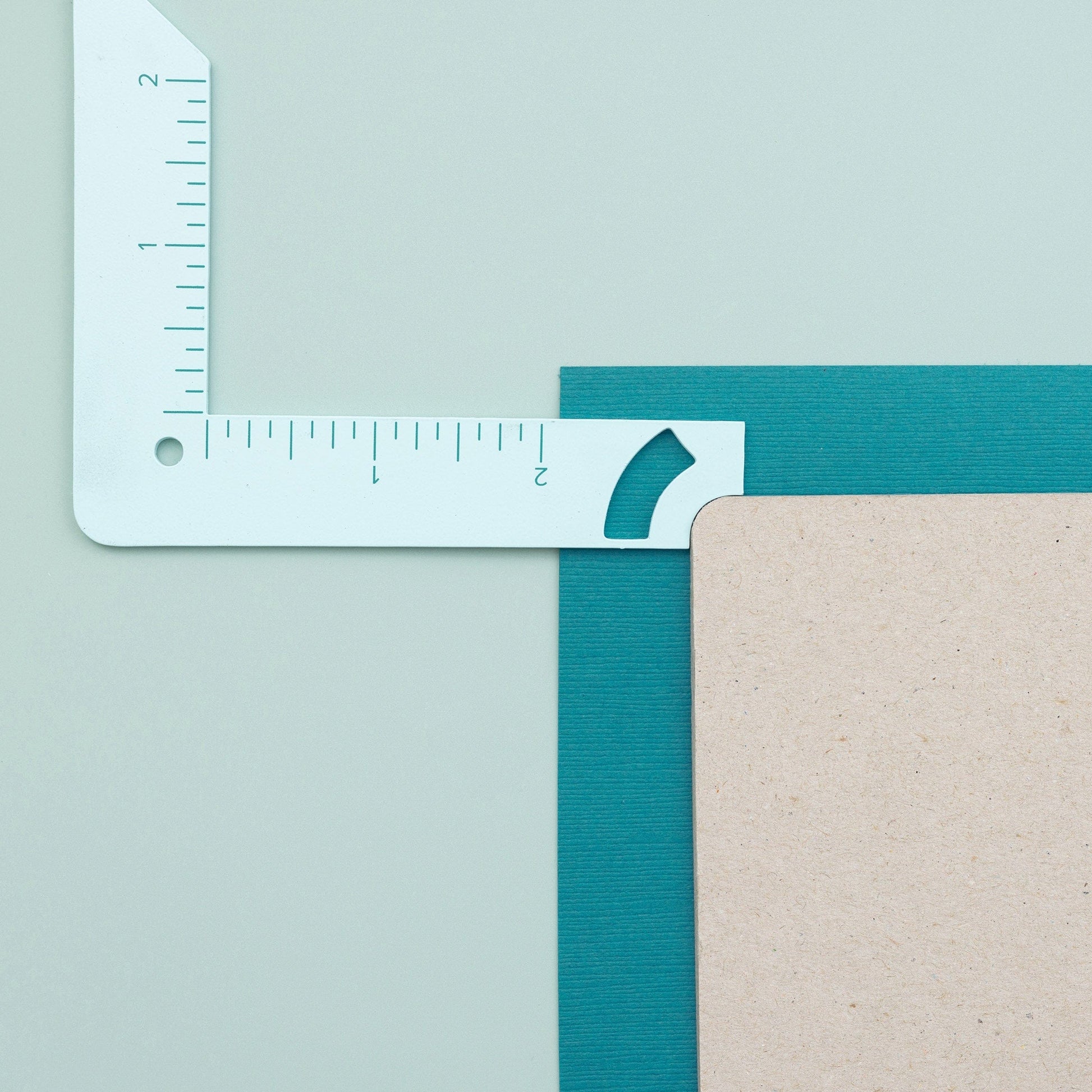 We R Makers Cutting Tools We R Book Cover Guide-Mint
