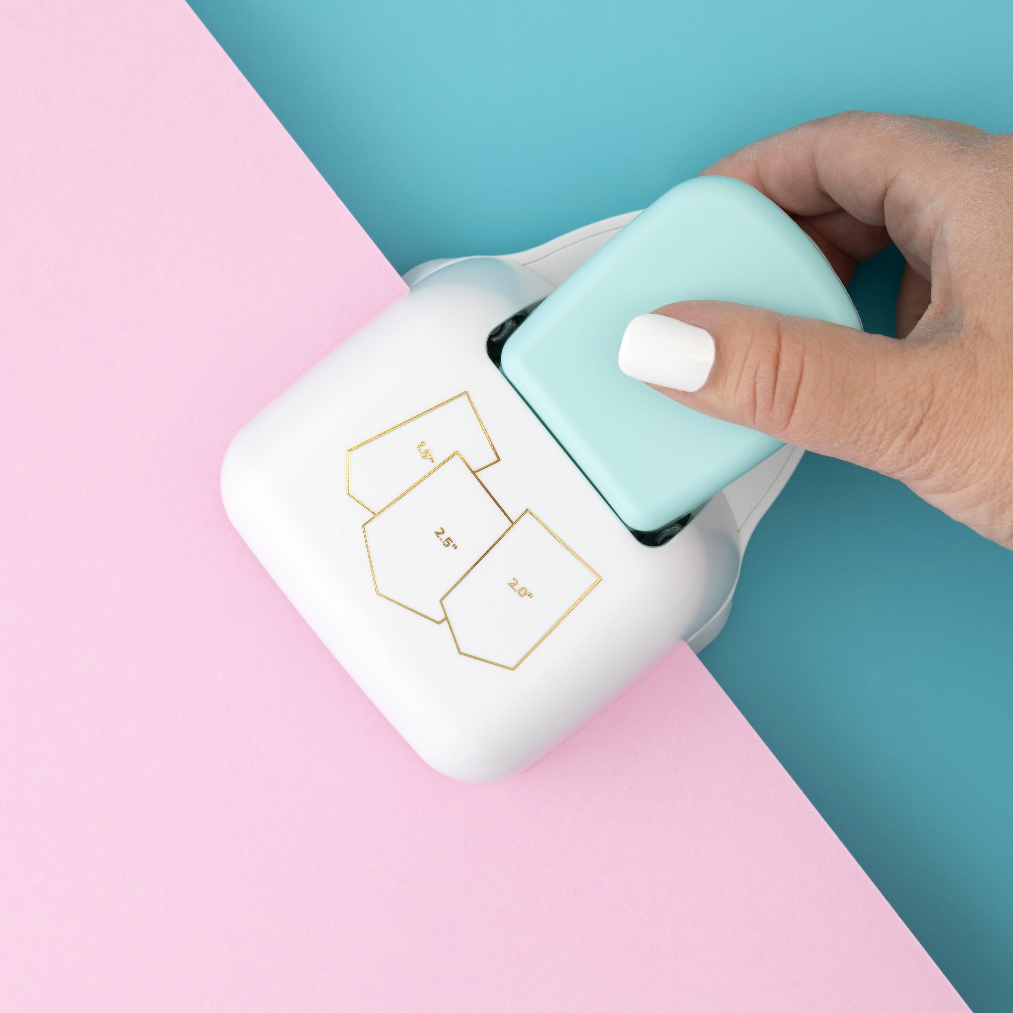 We R Makers We R Makers - 3-In-1 Paper Punch - Bunting