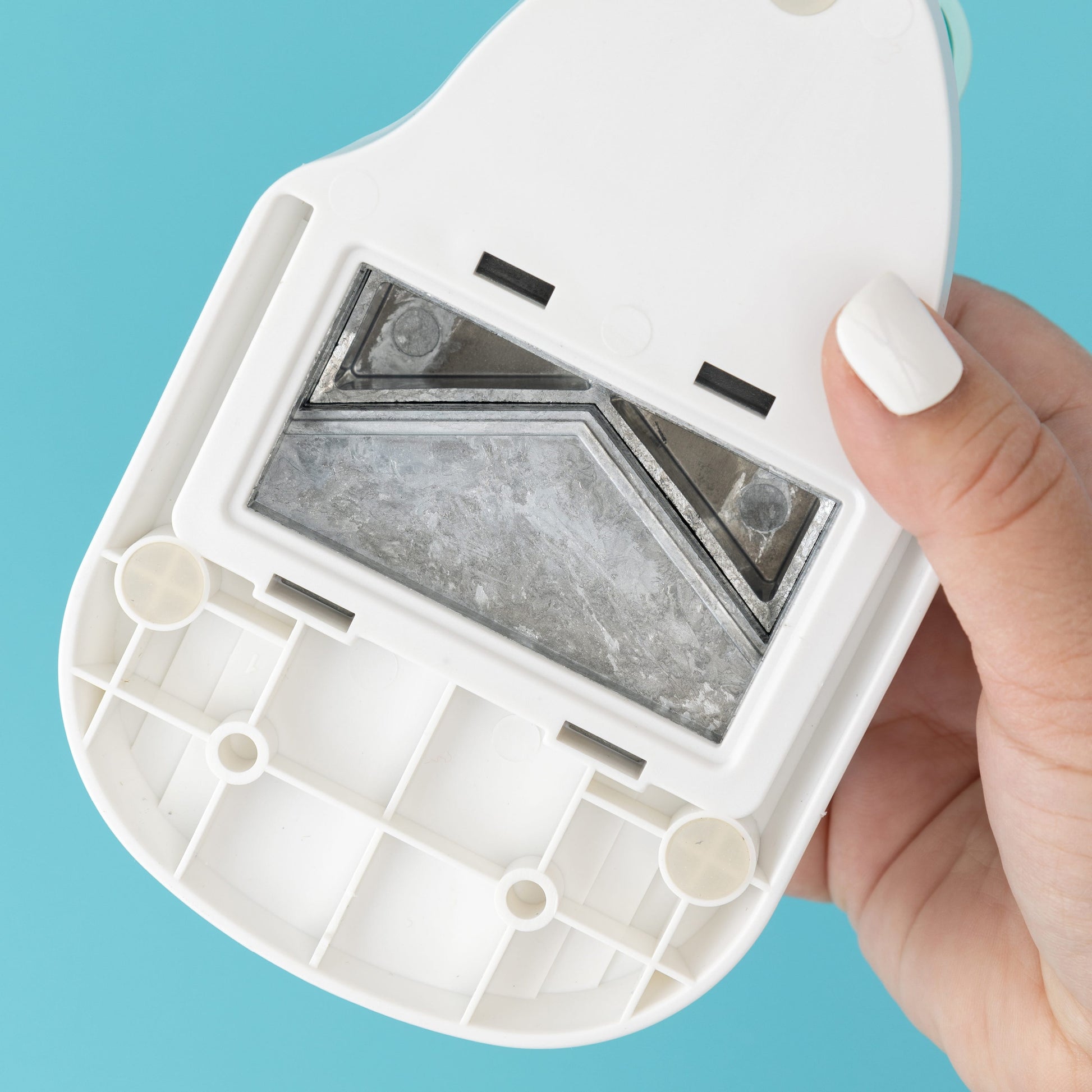 We R Makers We R Makers - 3-In-1 Paper Punch - Bunting