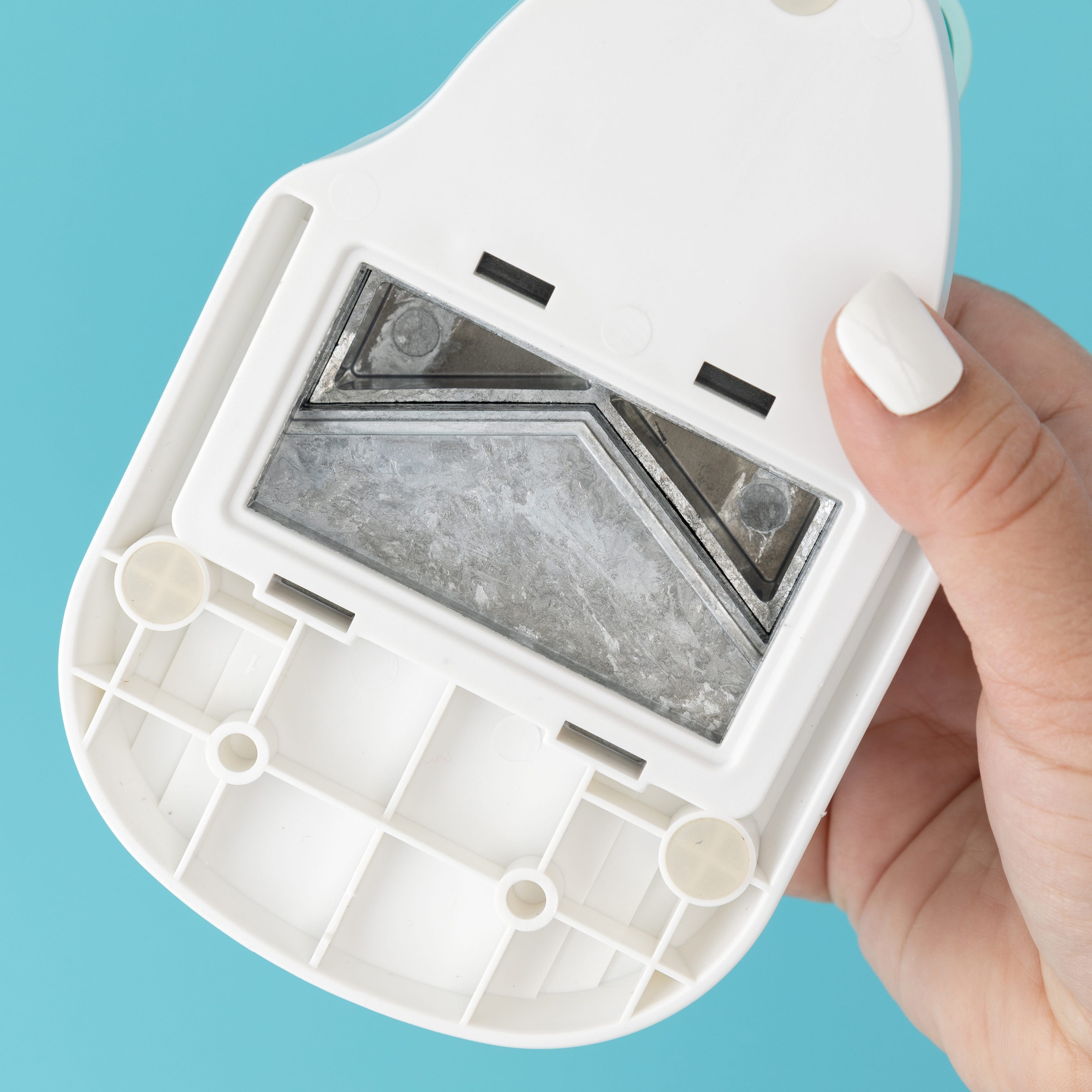 We R Makers We R Makers - 3-In-1 Paper Punch - Bunting