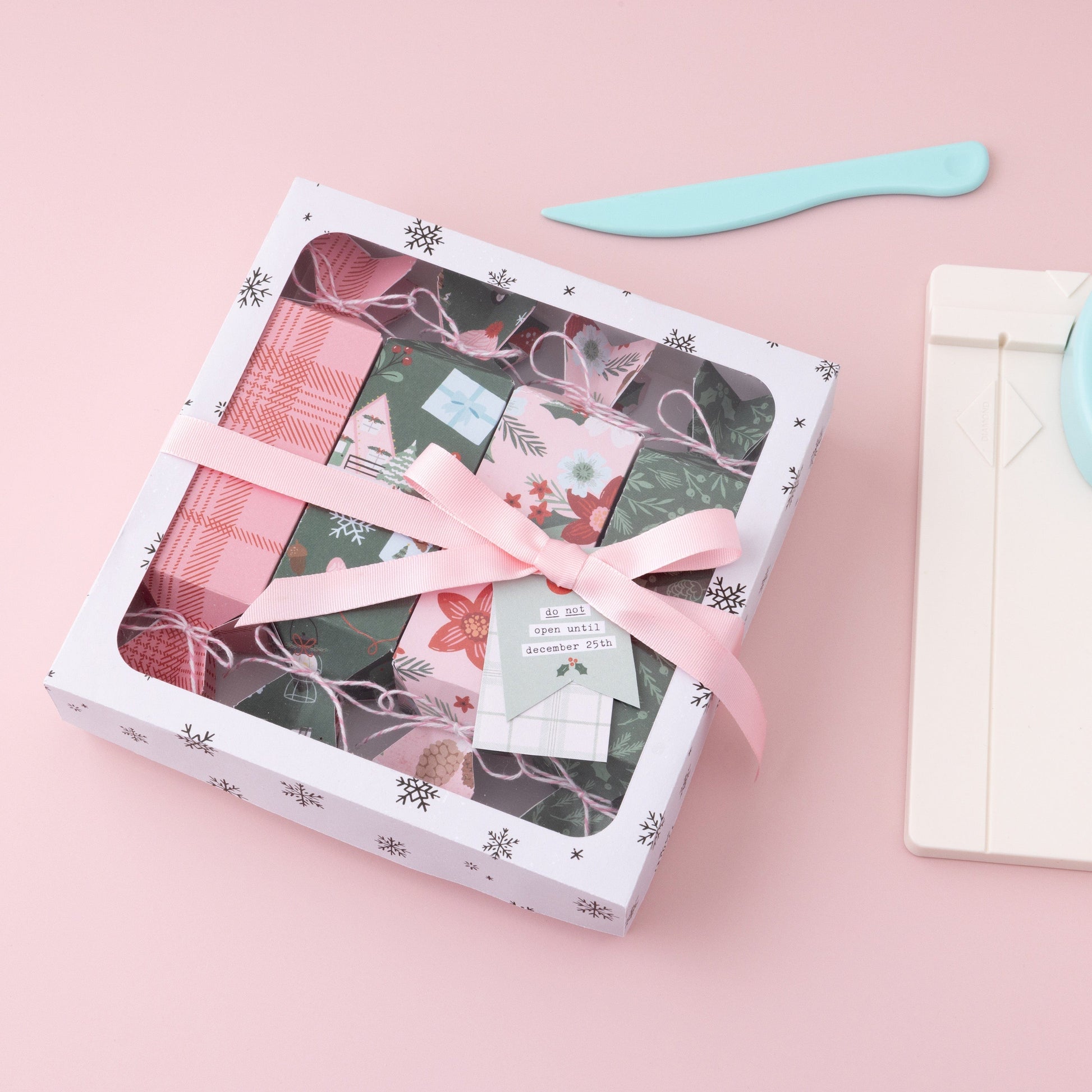 We R Makers We R Memory Keepers Punch Board-Candy Box